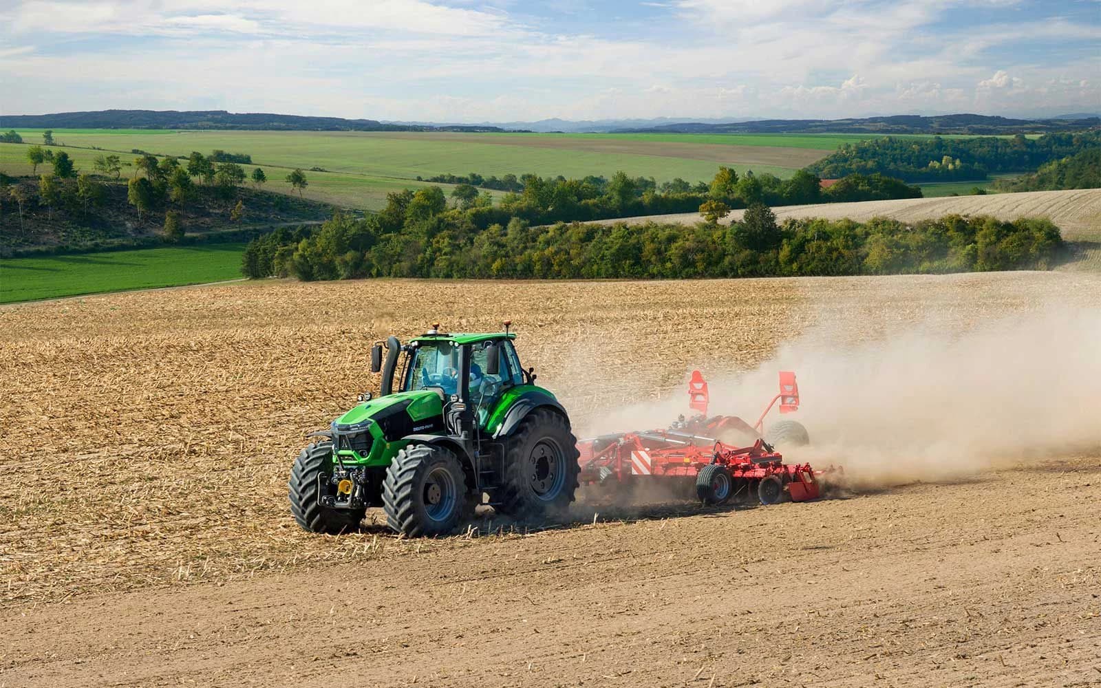 Deutz-Fahr 9 Series TTV Warrior official manufacturer view 1